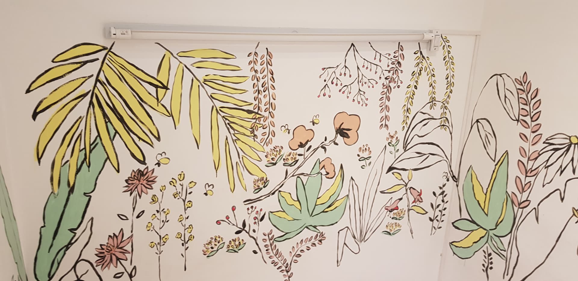 Detalle de las ilustraciones botánicas del mural de 2020 en DepiBAR